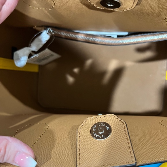 Michael Kors Sunflower Tote AND Wallet!! - Picture 7 of 9